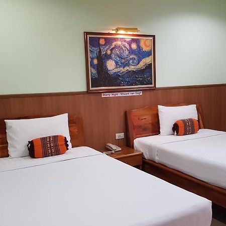 Phadaeng Hotel Ubon Ratchathani Eksteriør billede